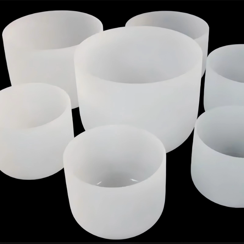 Quartz crucible